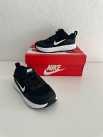 Nike Kinderschuhe Sneaker Turnschuhe schwarz Gr 25 & 26 Rheinland-Pfalz - Ingelheim am Rhein Vorschau