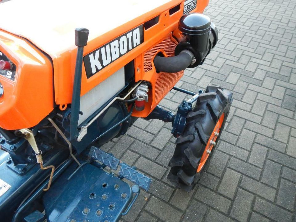 Kubota B7001 Kleintraktor mit und ohne StVO vorhanden in Zielitz