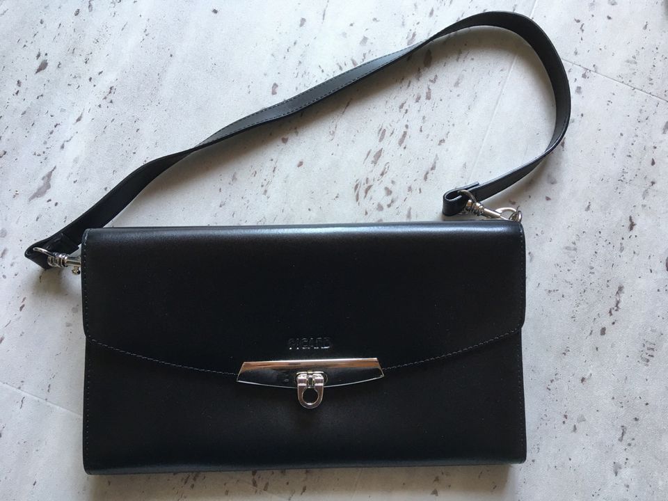 Picard Clutch schwarz, Dolce Vita Clutch Black in Düsseldorf - Bezirk 3 |  eBay Kleinanzeigen ist jetzt Kleinanzeigen