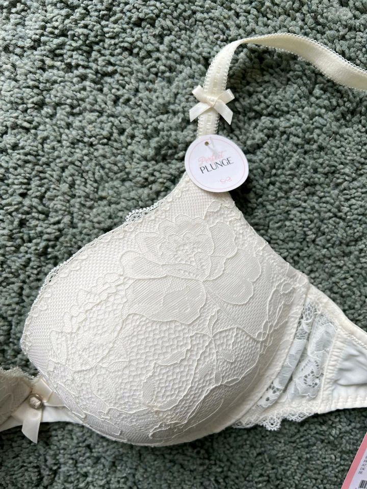 Push-up BH Hunkemöller 80C NEU mit Etikett in Jesteburg