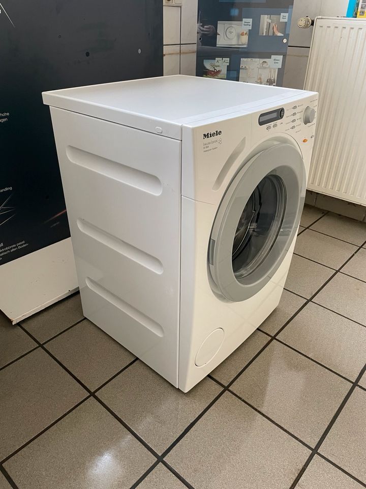 MIELE WASCHMASCHINE 6Kg ( 12 MONATE GARANTIE ) in Garbsen