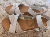 Sandalen 38 gr , 25  Baden-Württemberg - Gundelsheim Vorschau