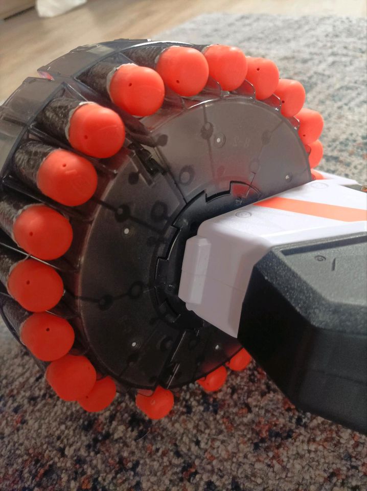 Nerf one Ultra mit Munition in Obersulm