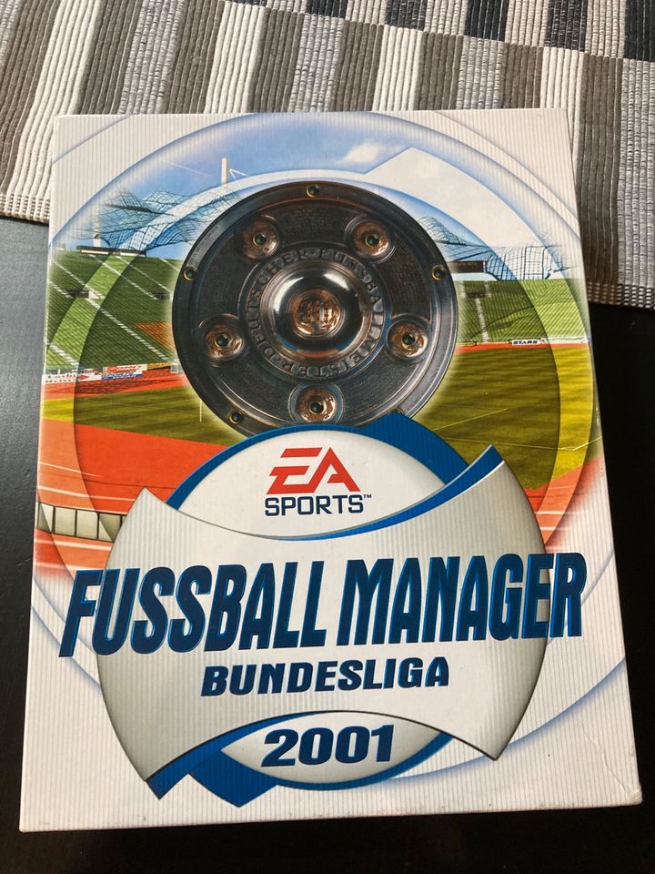 Fussball Manager 2001 PC Rarität Big Box in Hüllhorst