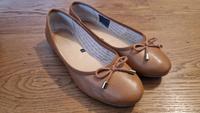 Tommy Hilfiger Ballerinas Schuhe Lederballerinas braun Größe 38 München - Schwabing-West Vorschau
