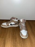 Air Jordan 1 Mid    Größe 41 Nordrhein-Westfalen - Essen-Margarethenhöhe Vorschau