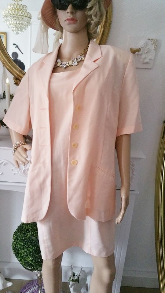 Vintage Etuikleid mit Blusenjacke Apricot Gr. 42  in Wiggensbach