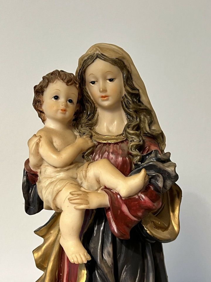 Heiligenfigur Maria / Madonna mit Kind in Gelsenkirchen