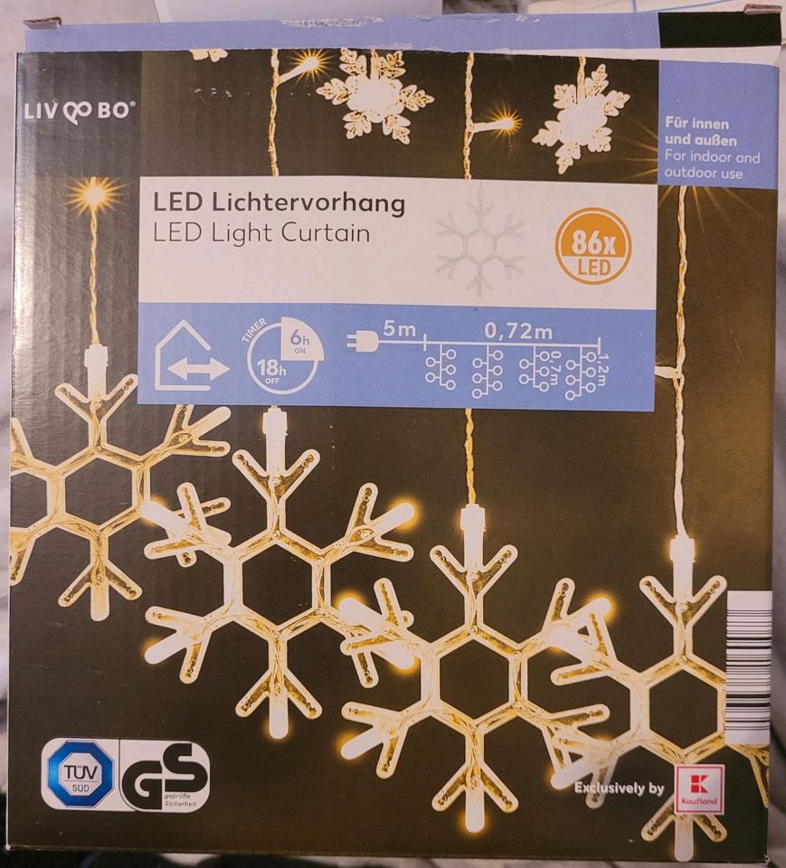 LED-Lichtervorhang in Pirk