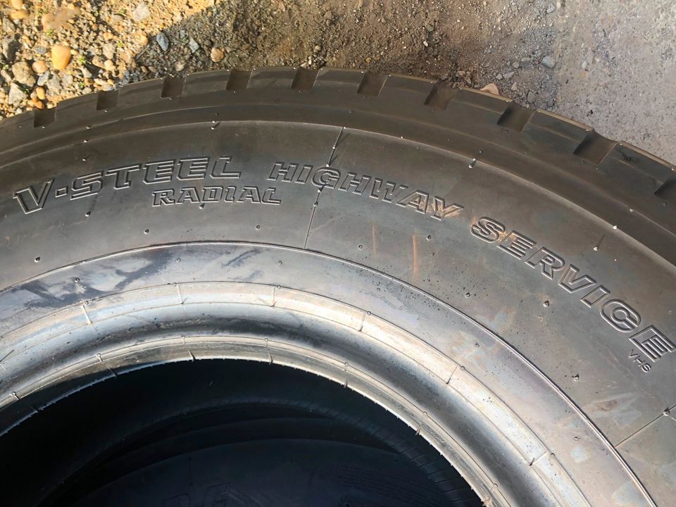 1x BRIDGESTONE 385/95 R25 170F  TL V-STEEL HIGHWAY SERVICE *** in Schöllnach