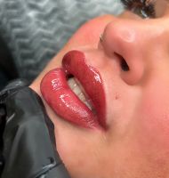 Modelle für Lippen permanent Make Up gesucht ! Hamburg - Altona Vorschau