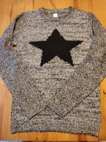 C&A Pullover Strickpulli Gr. 170-176 grau mit Glitzer Faden Stern Berlin - Schöneberg Vorschau