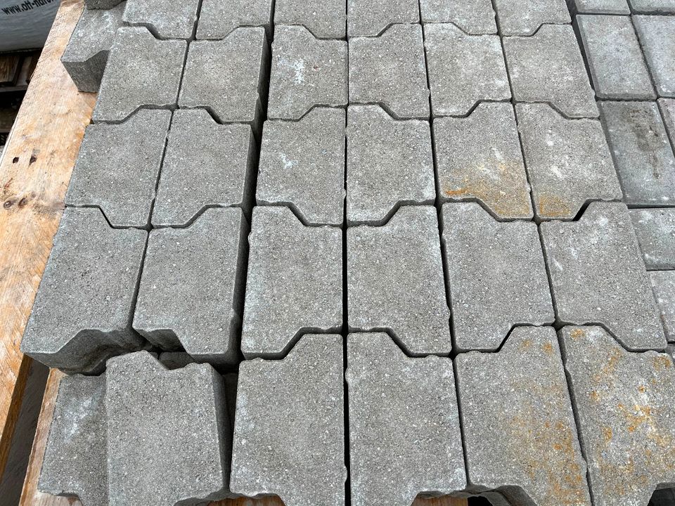 H-Verbundpflaster Halbstein steingrau Dicke 6cm in Burglauer
