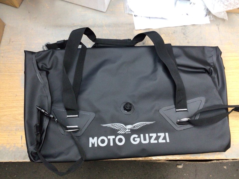 Moto Guzzi Rolltasche für V85TT E5+ in Dorsten