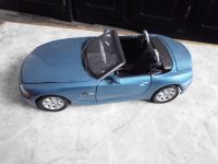 BMW Z4 3,0i 1:18 MotorMax mit OVP + 645 Ci  Welly mit OVP Baden-Württemberg - Wyhl Vorschau