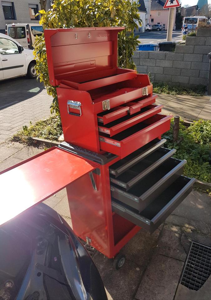 Werkzeugwagen Facom, Werkstattwagen, Werkzeugschrank, Werkstattsc in Wesseling
