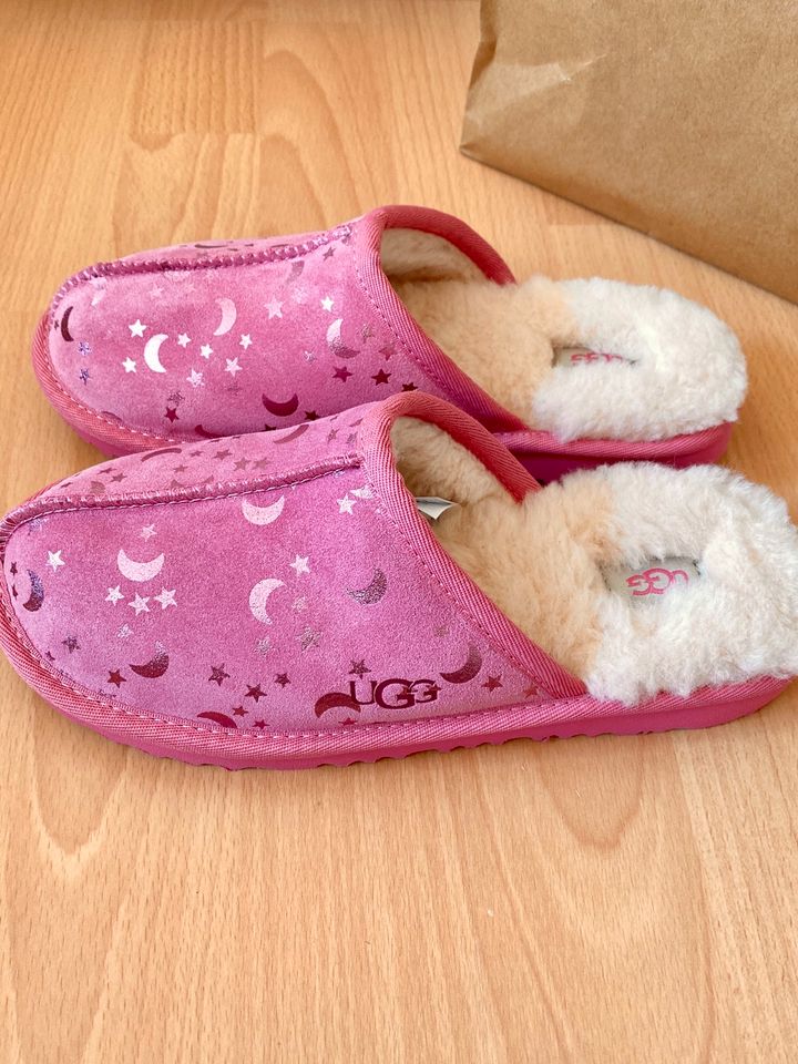 Ugg Hausschuhe Gr.36 Pink Neu in Dortmund