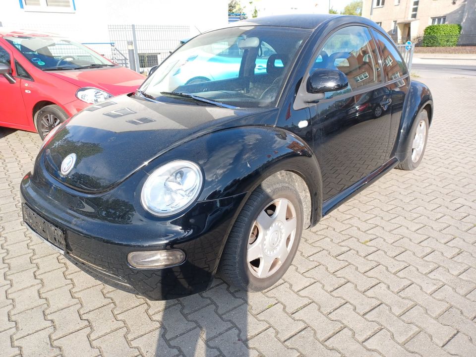 VW Beetle EZ12/99 2,0L 178t.km. Klima TÜV 2/2026 in Finsterwalde