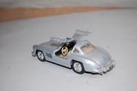 1:36 Kinsmart KT5346 Automodell MB Mercedes-Benz 300 SL silber Wiesbaden - Mainz-Kastel Vorschau