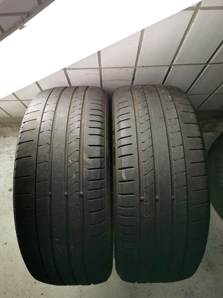 2x 255/45 R20 105Y Pirelli Sommerreifen BMW in Böblingen