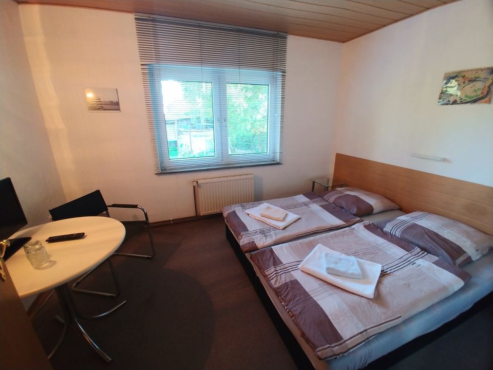 Monteurzimmer Handwerkerzimmer 30 Tage 17,00 Euro Person/Nacht Pension Doppelzimmer ension Berlin Bernau Zepernick Panketal in Panketal