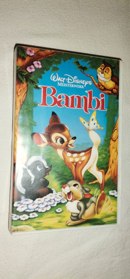 WALT DISNEY CLASSIC VHS KASSETTE MEISTERWERK HALOGRAMM SAMMLERSTÜ in Schwegenheim