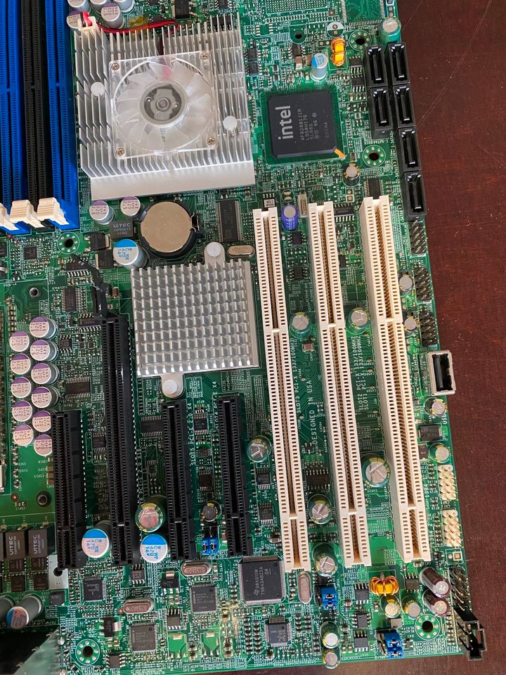 Supermicro MBD-X8DAE-B Workstation Motherboard in Zwickau