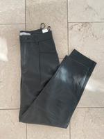 Closed Echtleder Hose Pearl cropped schwarz Gr. 24 NP750€ Nordrhein-Westfalen - Haltern am See Vorschau