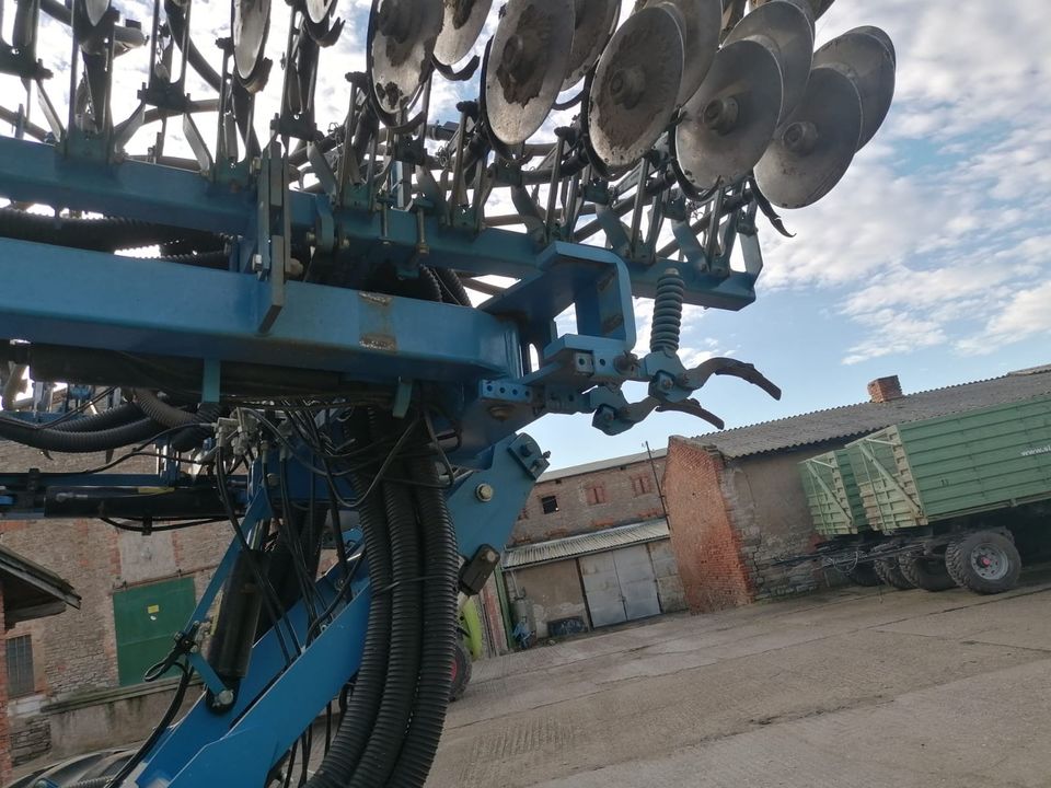 Drillmaschine Lemken Solitär 12/900 in Straupitz