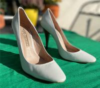 Ungetragene neue weiße Buffalo High-Heel-Pumps (Leder, 37) Kr. München - Neubiberg Vorschau