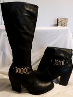 schwarz goldfarbend Damen Stiefel Gr 40 Absatz ca 8 cm Sachsen - Kamenz Vorschau