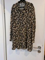 Kurzes Kleid / lange Bluse Blumen Blümchen langarm Gr. 44 46 Dithmarschen - Meldorf Vorschau