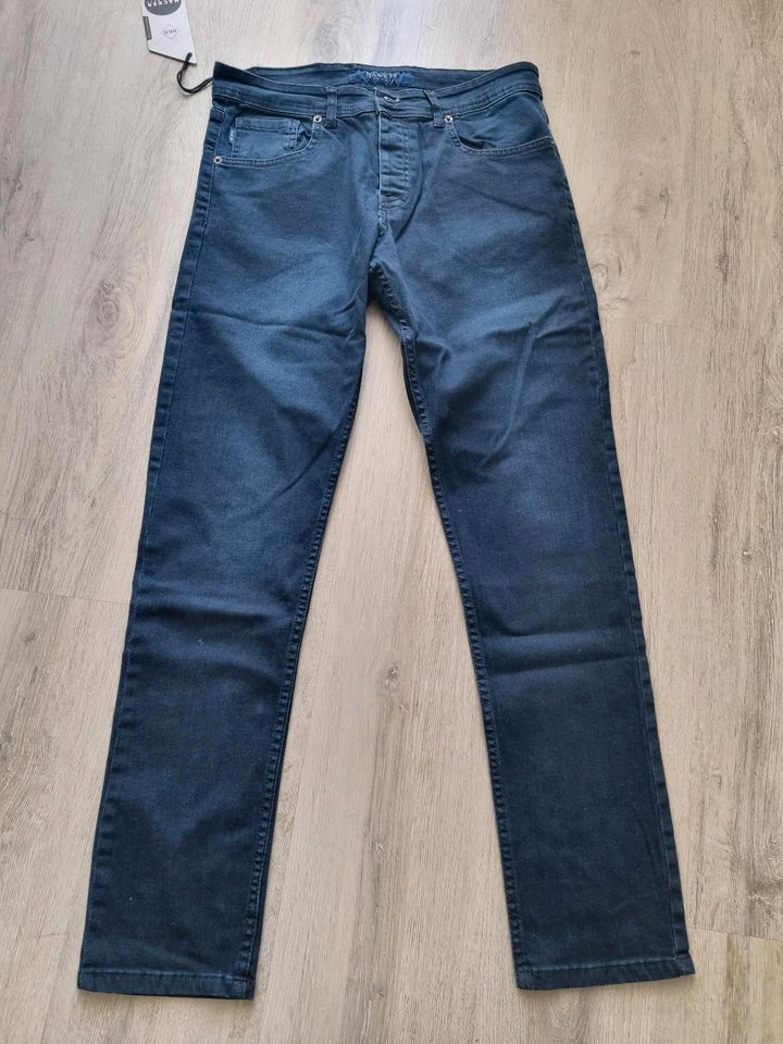 Hacker Jeanswear Herren Jeans Größe 32 - Neu in Hannover