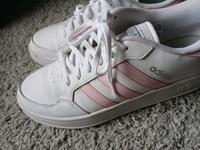 Adidas Sneaker Damen Gr. 42 Nordrhein-Westfalen - Lemgo Vorschau