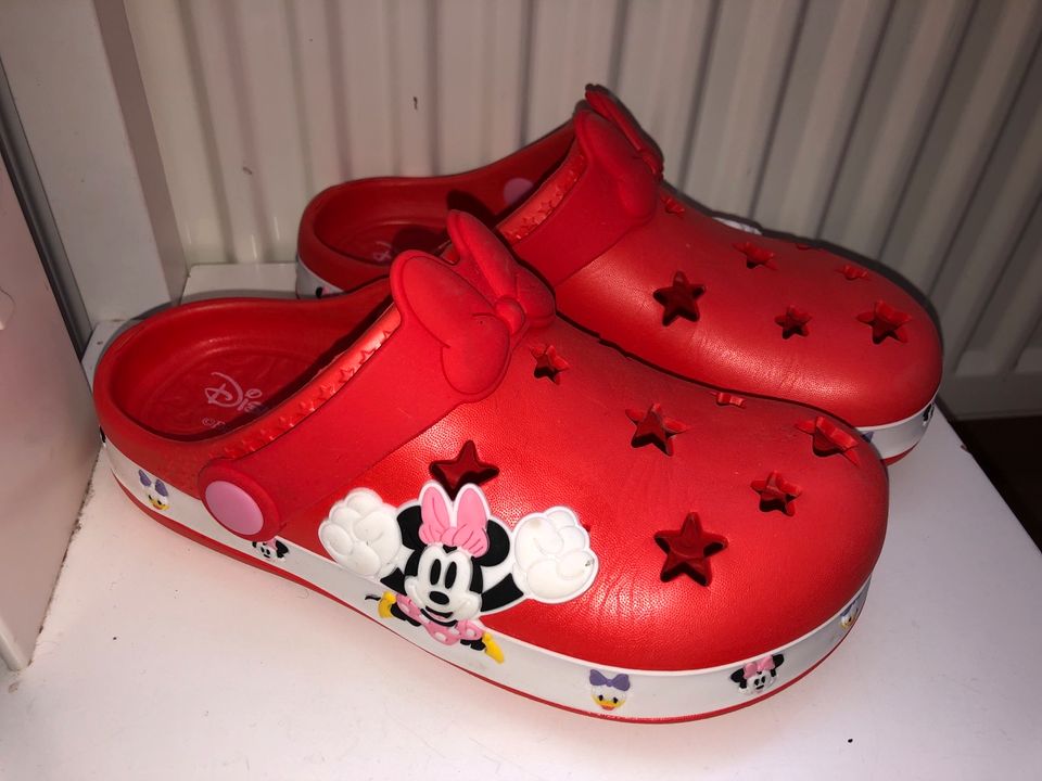 Hausschuhe wie Crocs Mädchen Gr. 32 Minnie Mouse Disney in Erfurt
