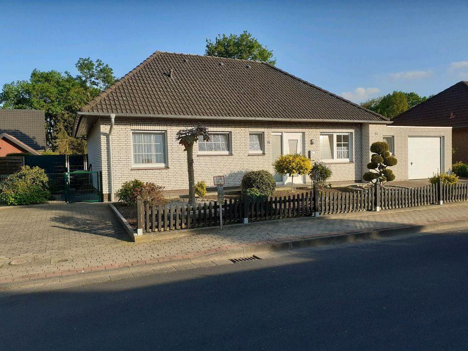 Einfamilienhaus Bungalow mit Garage in Esterwegen