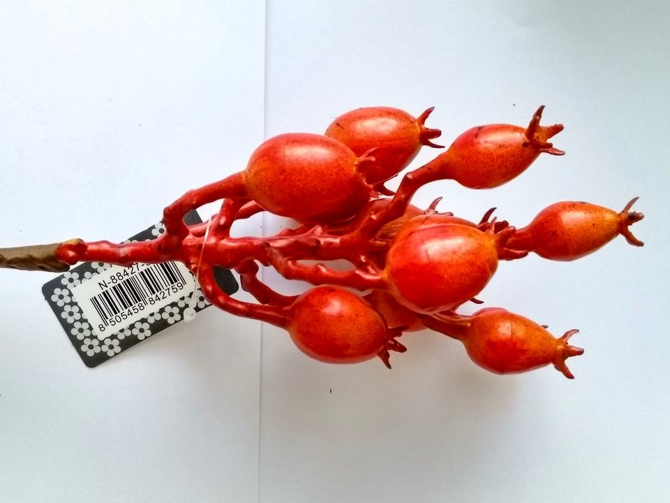 Hagebutte Zweig Deko künstl. Granatapfel Beeren 20 - 30 cm DIY in Stützengrün