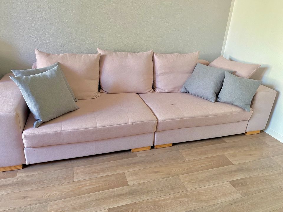 Schöne bequeme Couch in Cottbus