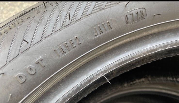 Reifen Goodyear Efficient Grip Perf 2, 215/55/R18, 99V, wie neu in Berlin