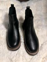 wunderschöne Stiefelette Gr.40 neu sehr bequem Niedersachsen - Emden Vorschau