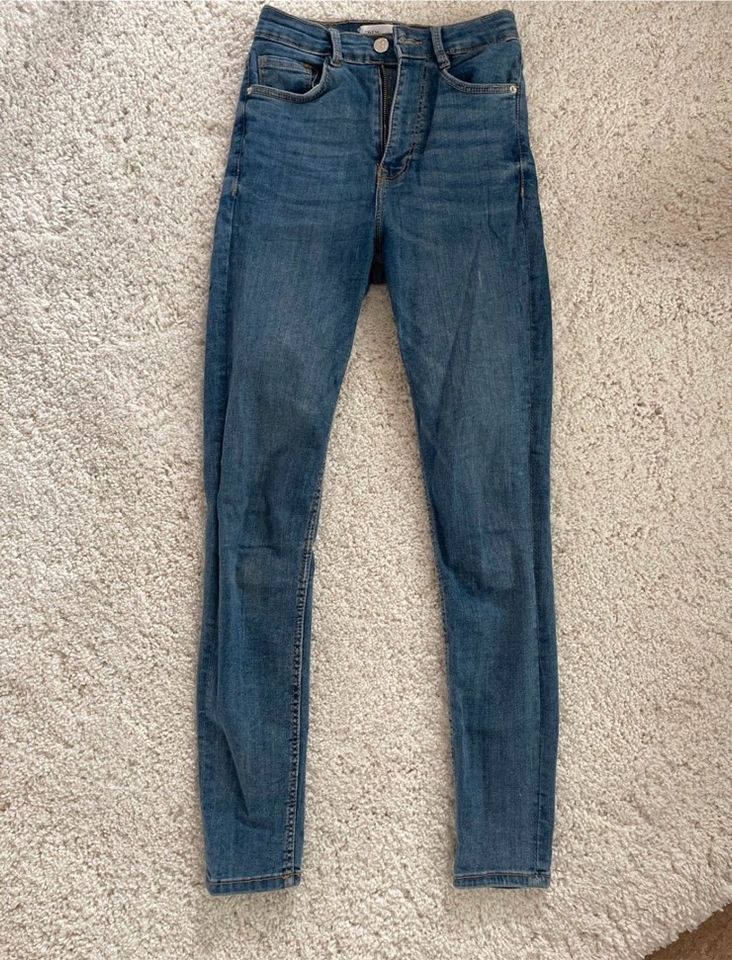 Zara Mango Jeans Gr. 34-36 in Tübingen