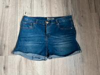 Amisu New Yorker Jeans Shorts kurz Hot Pants Sommer M 40 Saarland - Völklingen Vorschau