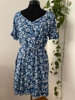 MANGO Kleid Blusenkleid Bindekleid blau weiß Gr. M Stuttgart - Zuffenhausen Vorschau