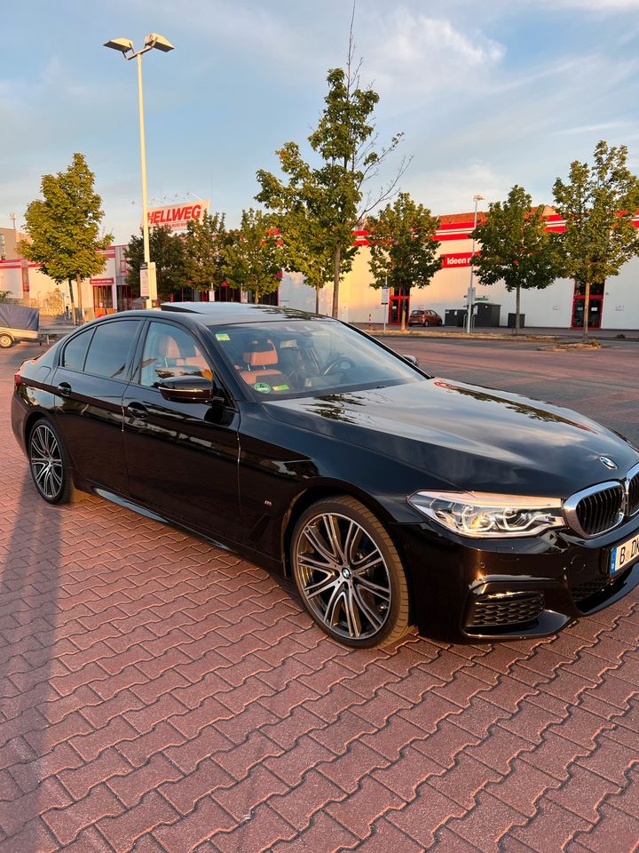 BMW 530e M Sport Paket / Service und TÜV neu! voll Ausstattung in Berlin