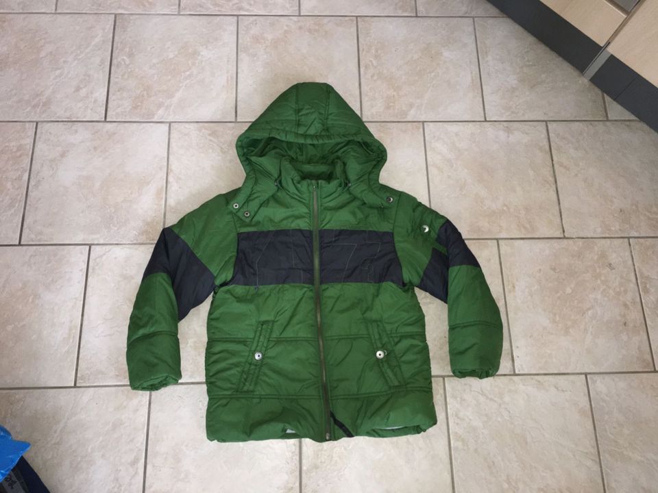 Neuw. MEXX Winterjacke 134/140 grün Schneejacke Jacke warm Jungen in Harth-Pöllnitz