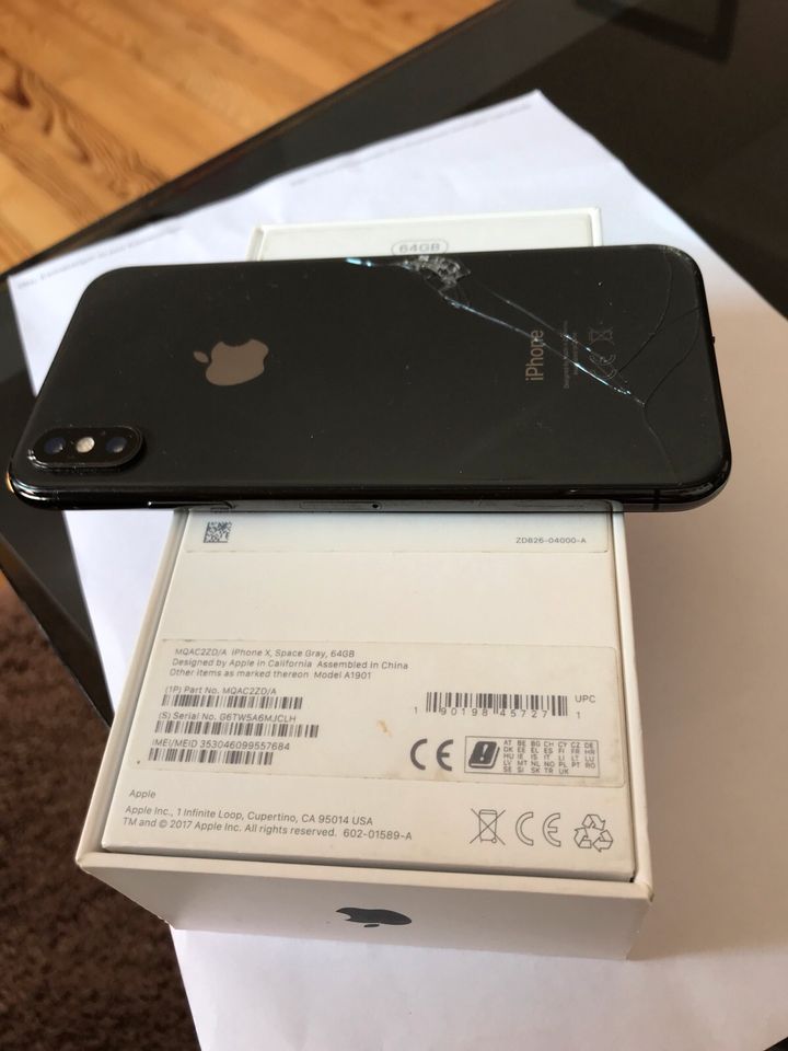 Handy Apple iPhone X 64Gb defekt kaputt Teile f. Bastler günstig! in Kaiserslautern