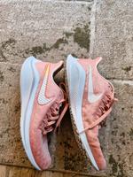 Nike zoom schuhe Turnschuhe Laufschuhe  air vomero 14 größe 39 Brandenburg - Bad Saarow Vorschau