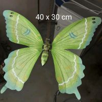 Großer metallischer Schmetterling frei hängend Niedersachsen - Winsen (Luhe) Vorschau