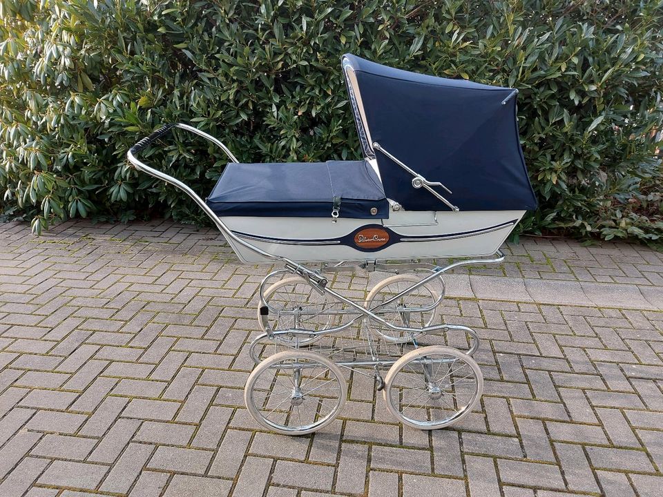 Kinderwagen Silver Cross Original alter Kinderwagen antik, in Machern