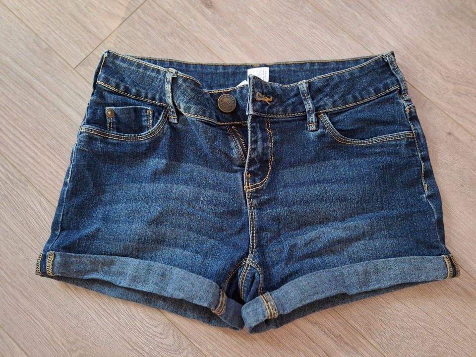 Jeansshorts blau here + there Größe 158 blau in Reichenbach (Vogtland)